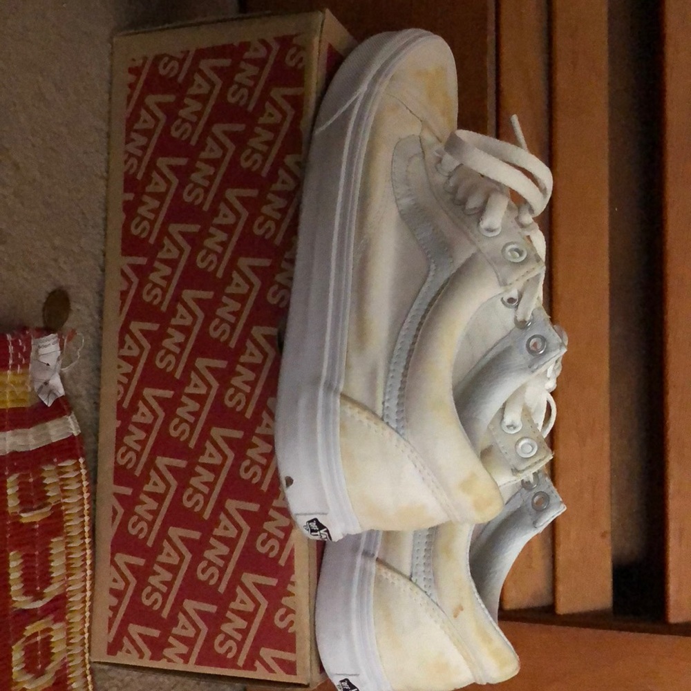 Vans shoes - Picture 1 of 2